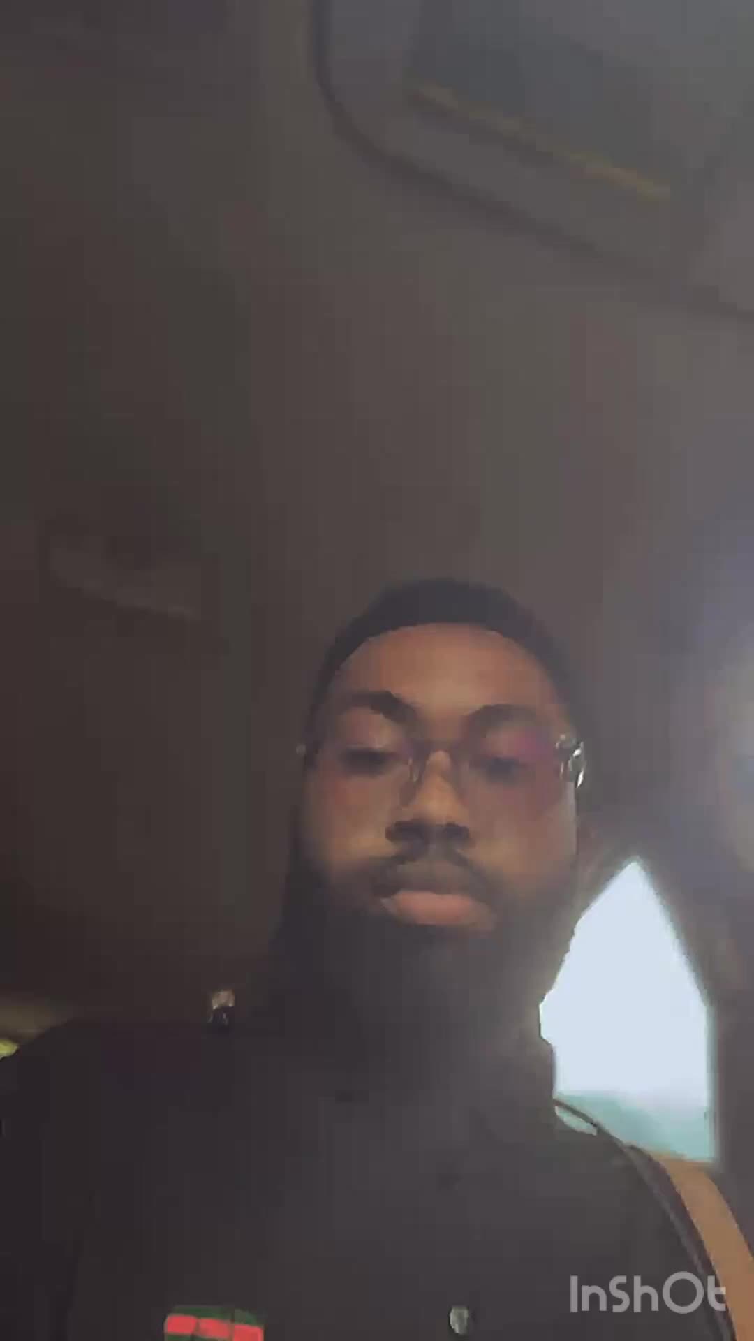 @HUGHES_LARRY 🇬🇭