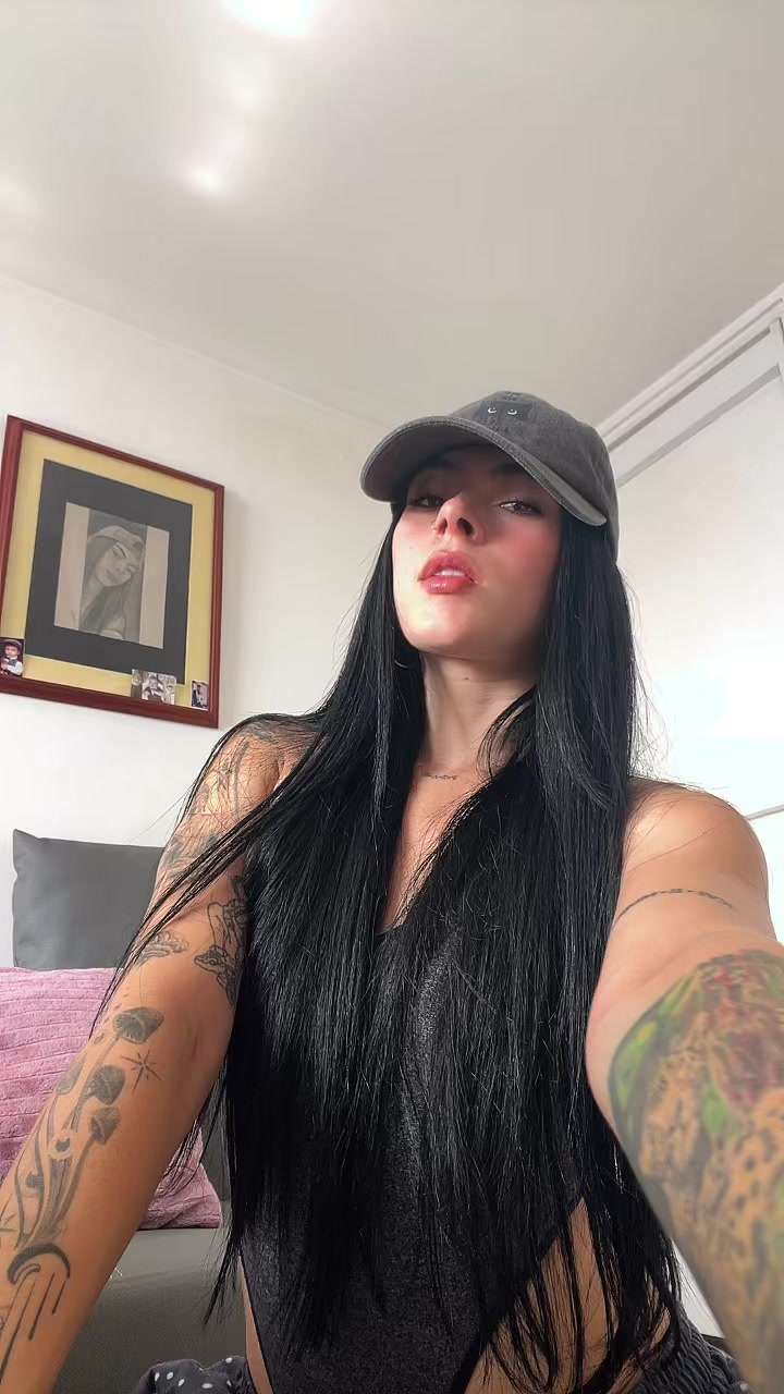 @🖤Andrea🍄
