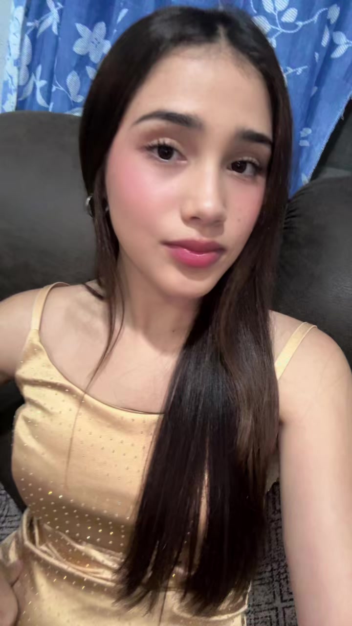 @julicraxker7