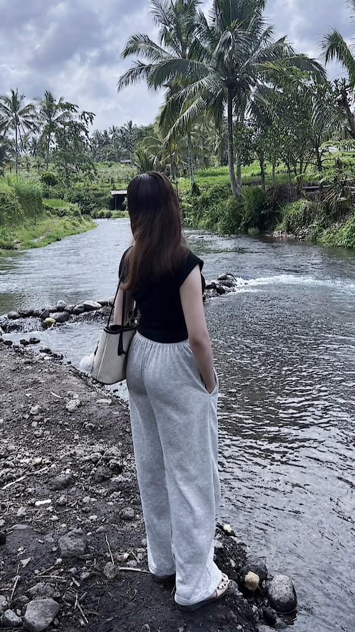 @anniputri5