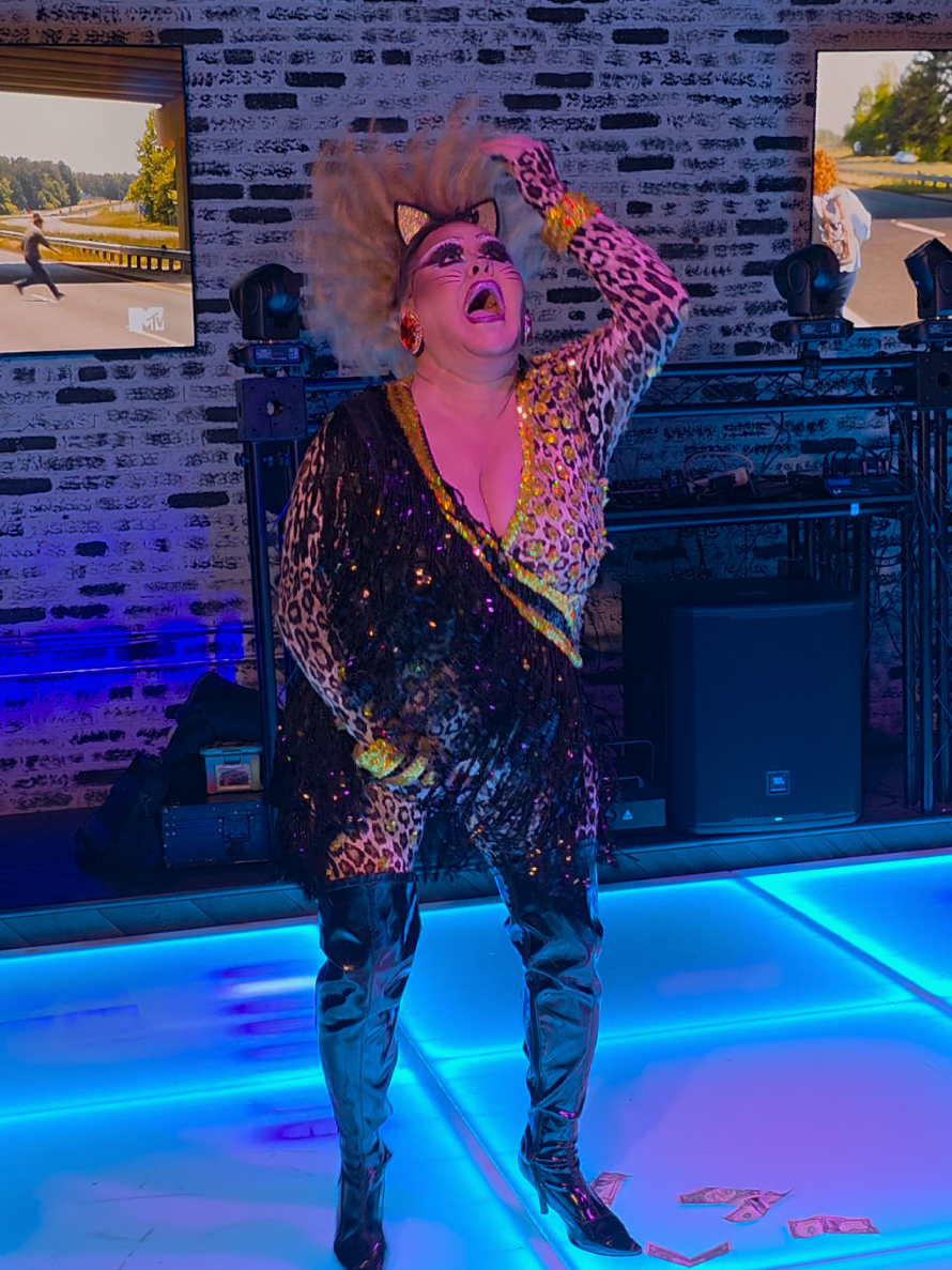 @DavidLovesDrag OK!