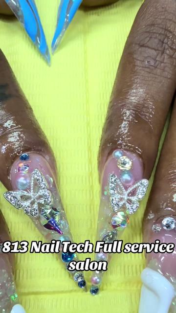 @Dollhouse nails of Tampa