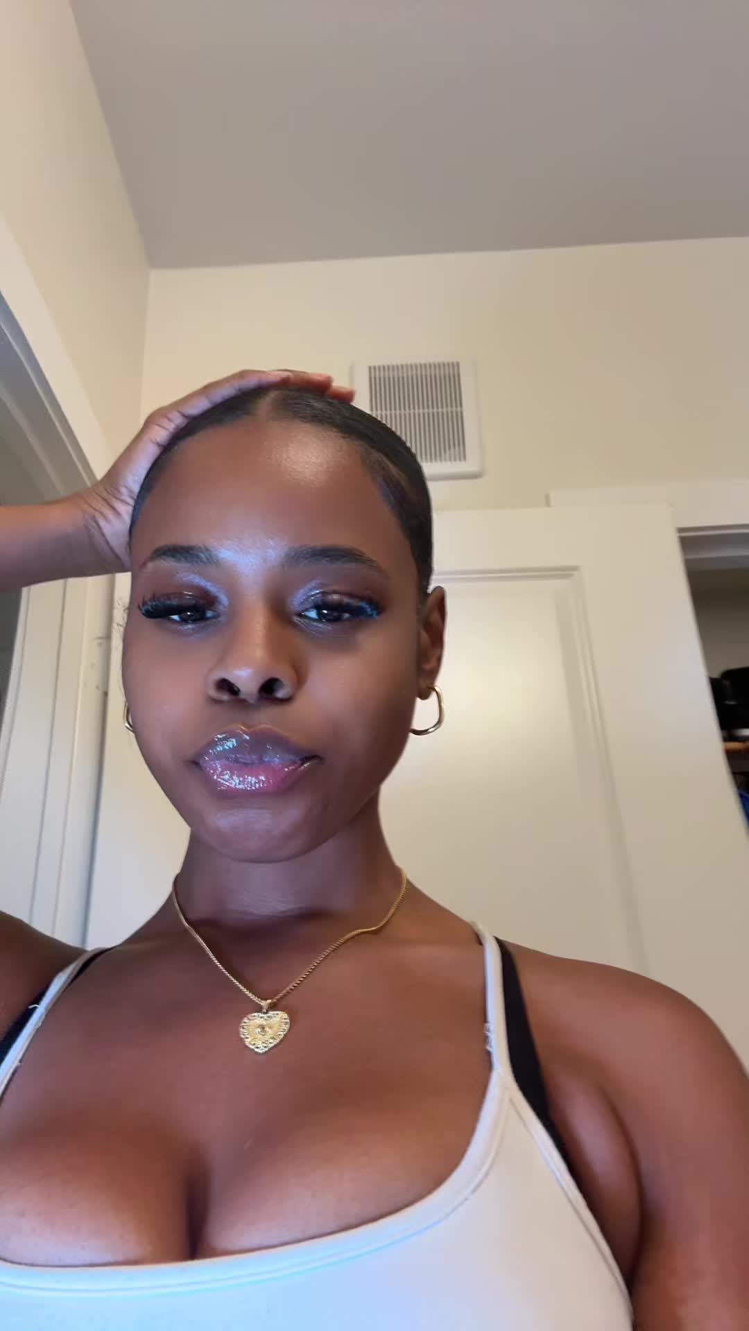 @G0ldenasia