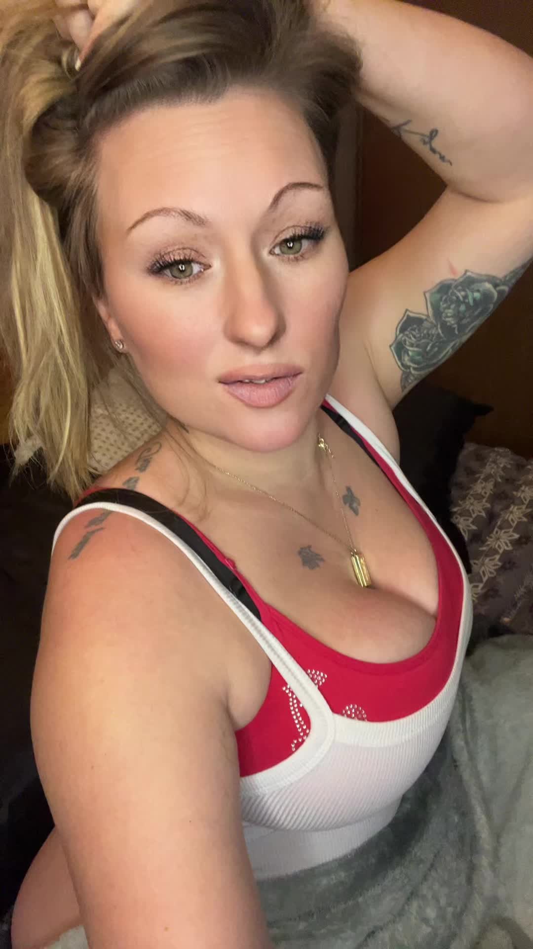 @BlondeMomma34