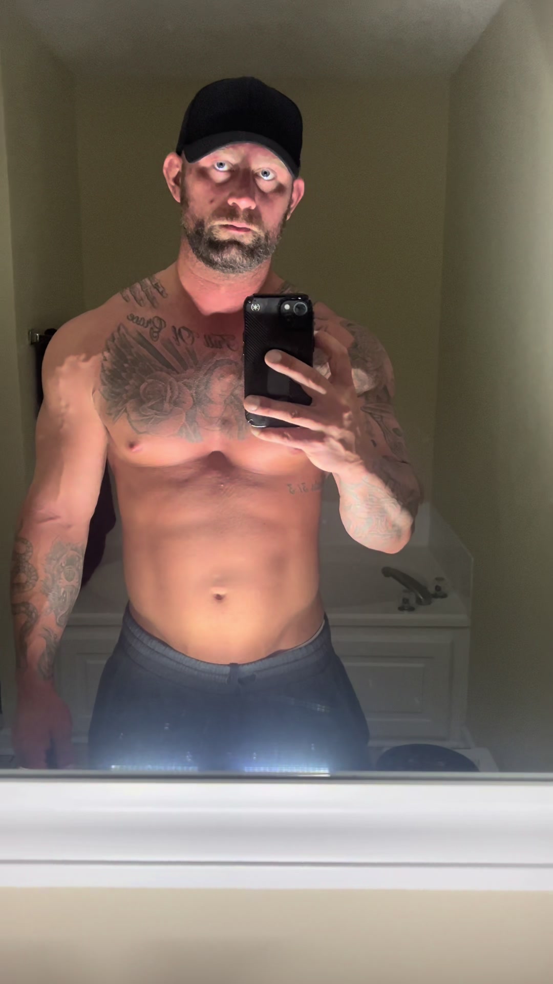 @richieswollerton