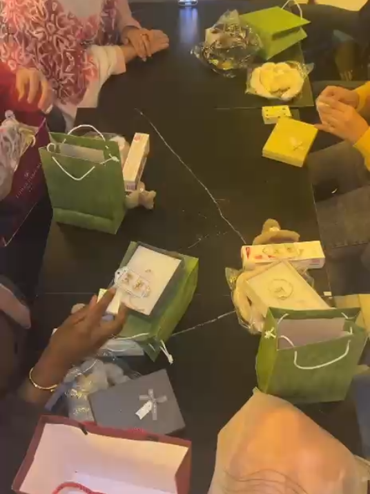@💞🦋𝓐𝓶𝓸𝓾𝓻🦋💞