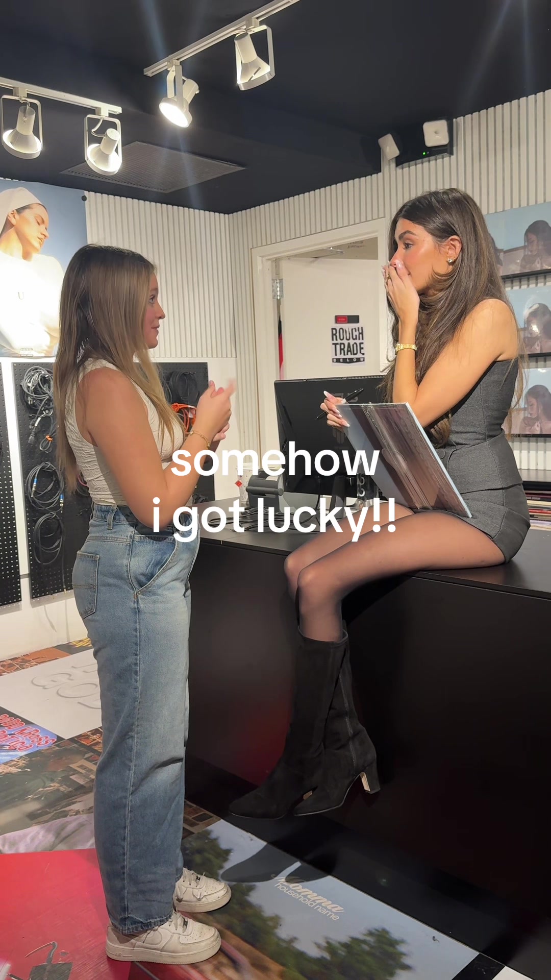 @joss 𑣿
