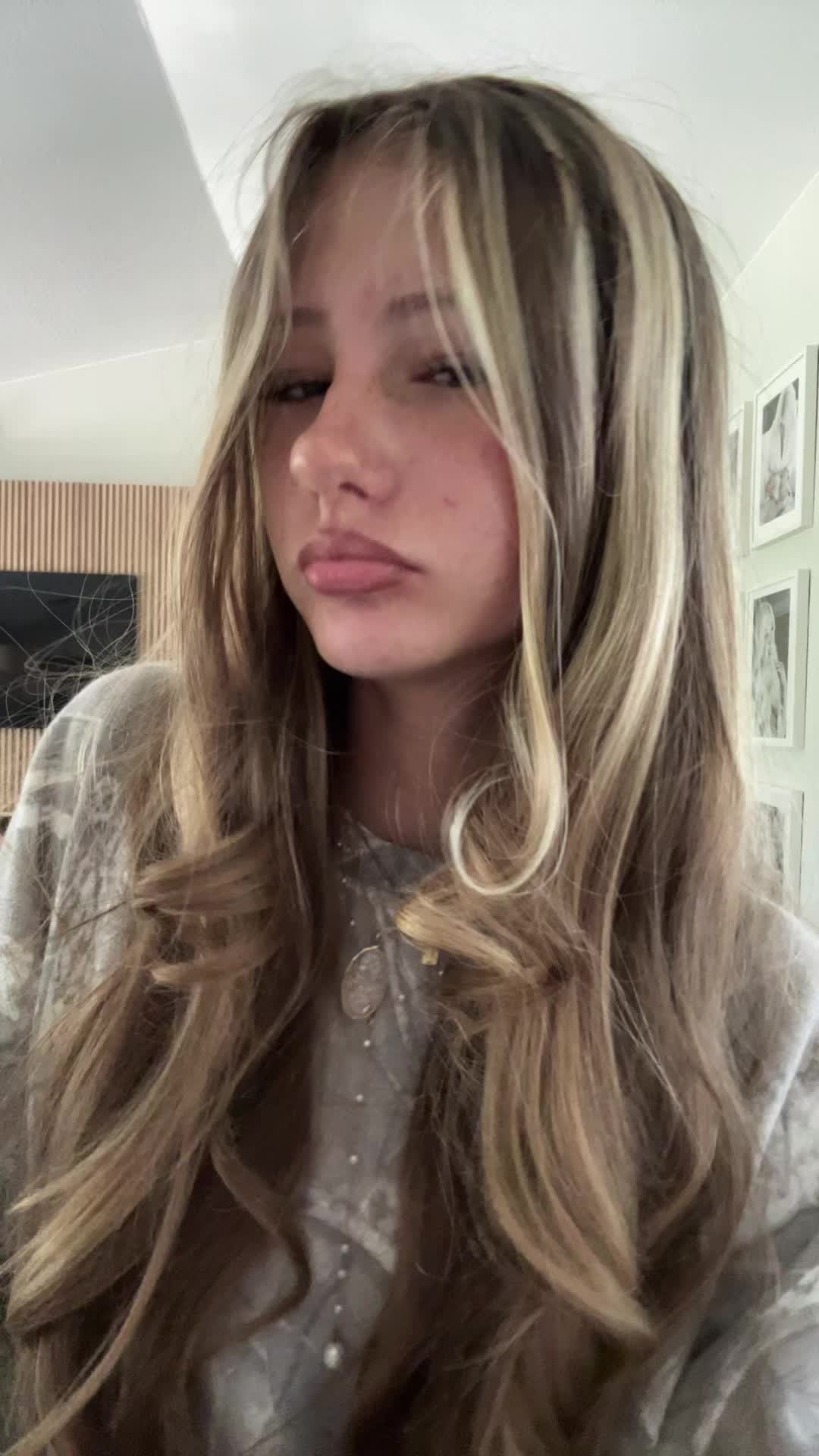 @isabella dimov