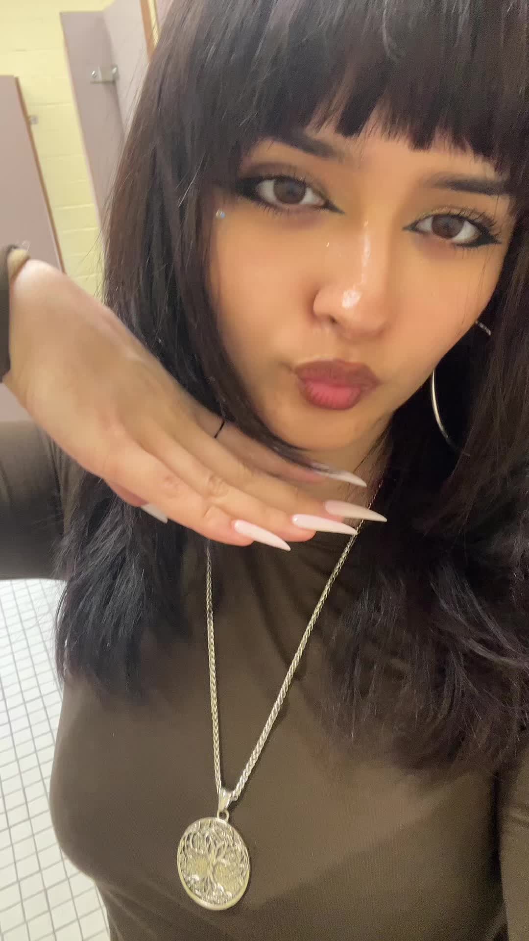 @<?>