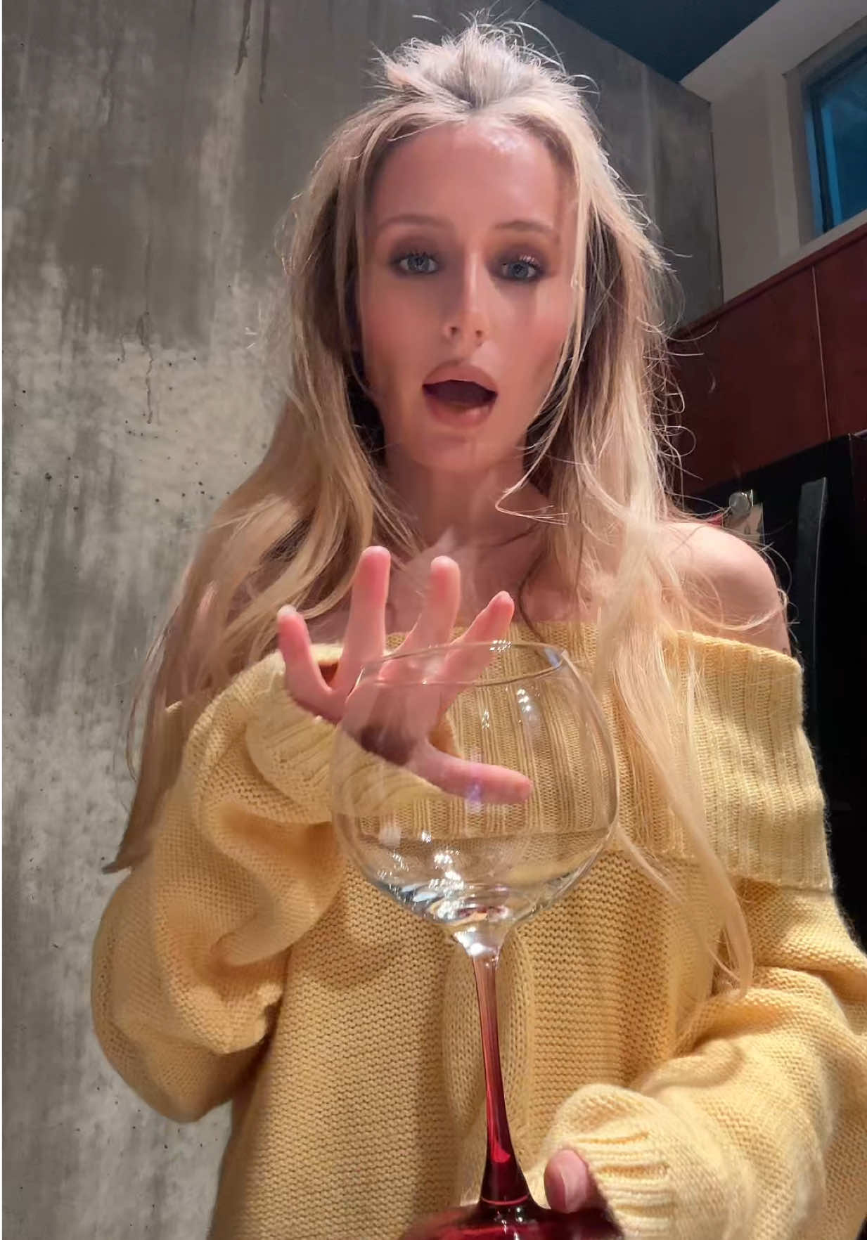 @isabella
