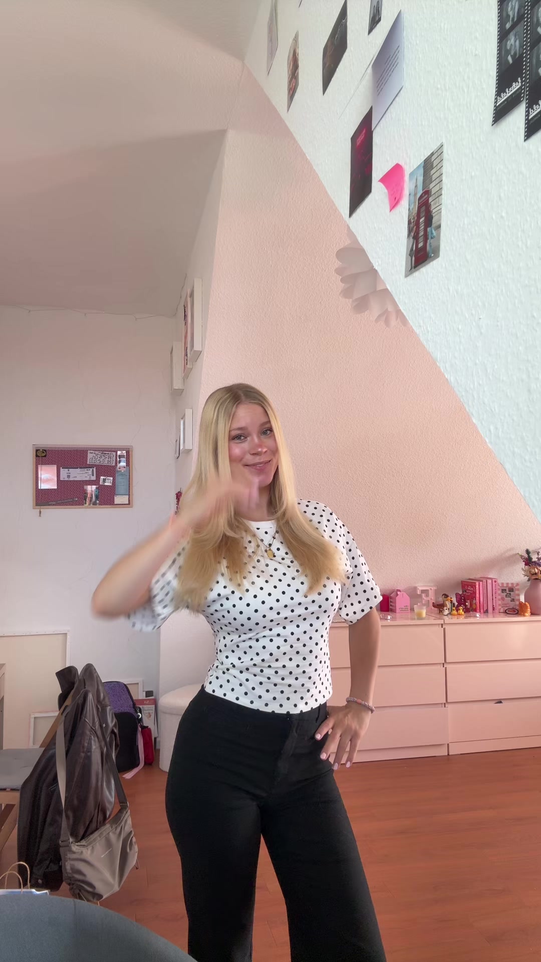 @Emmi⭐️