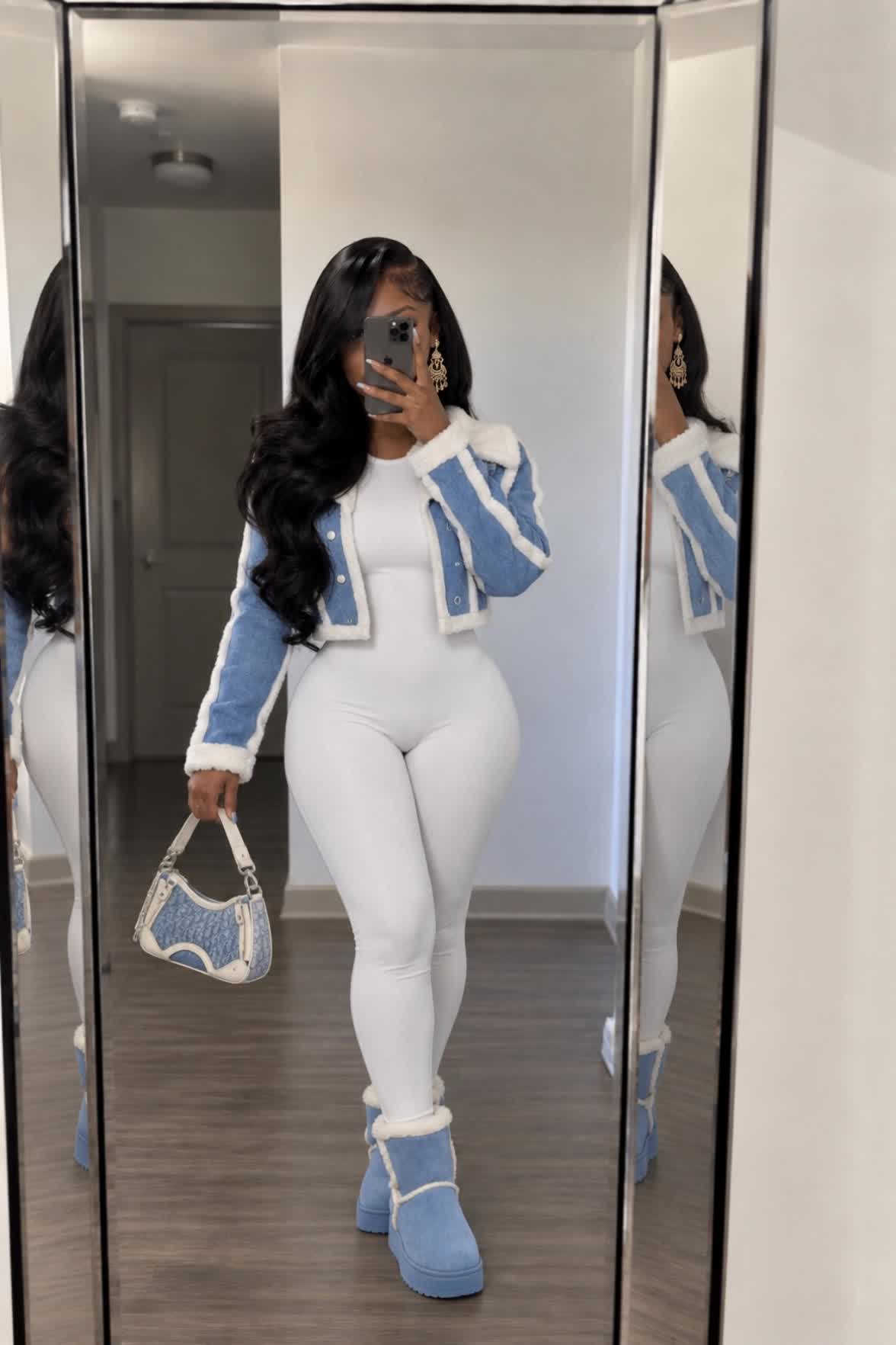 @TheeGiamonet