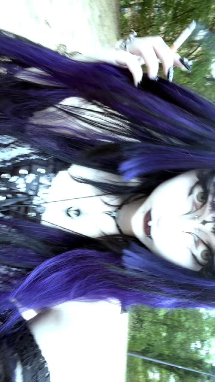 @⦻🦇KYO🕷️⦻