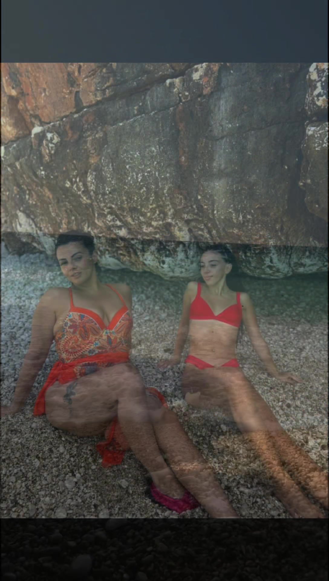 @Meslani Stela
