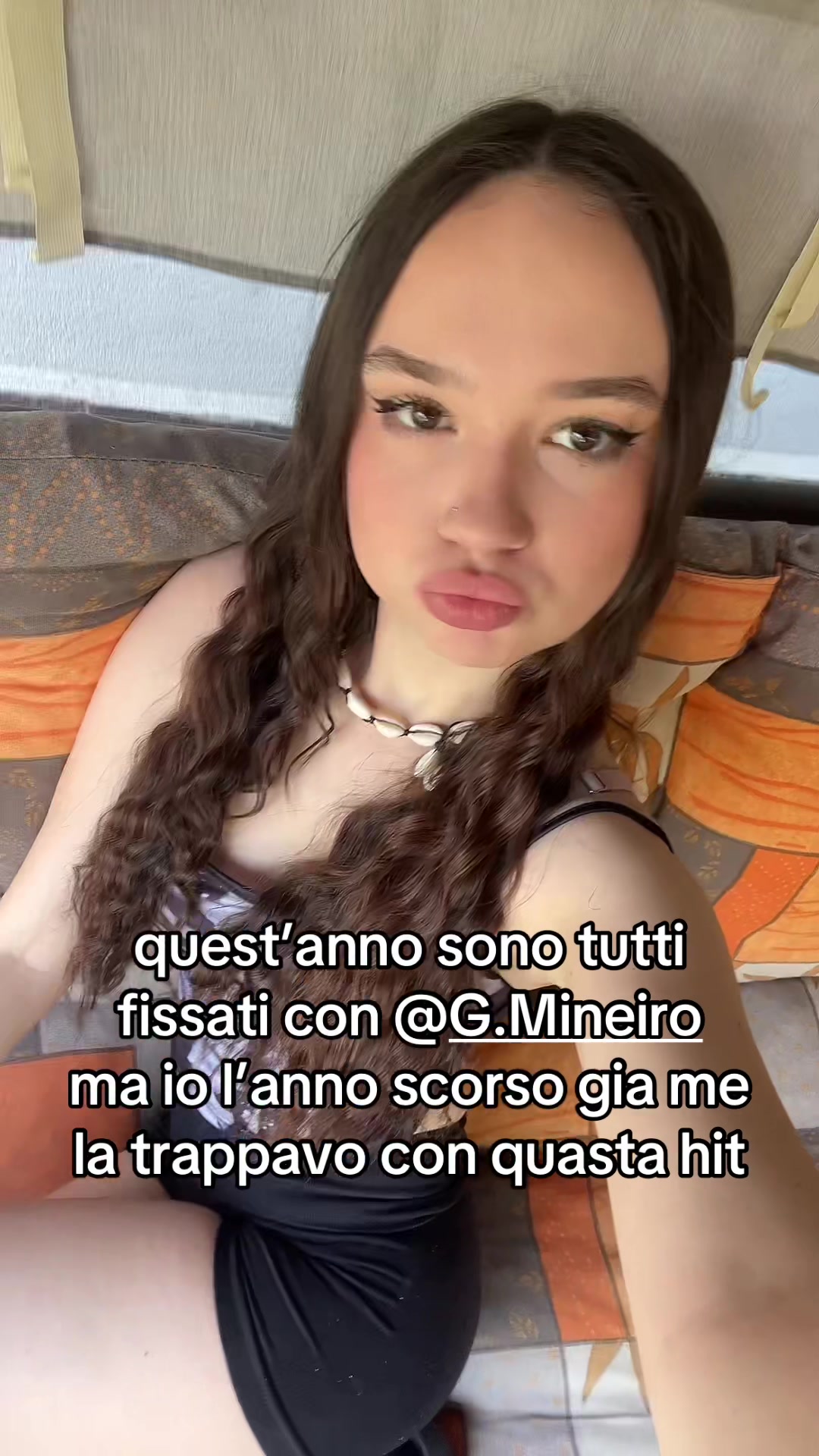 @viky🪮