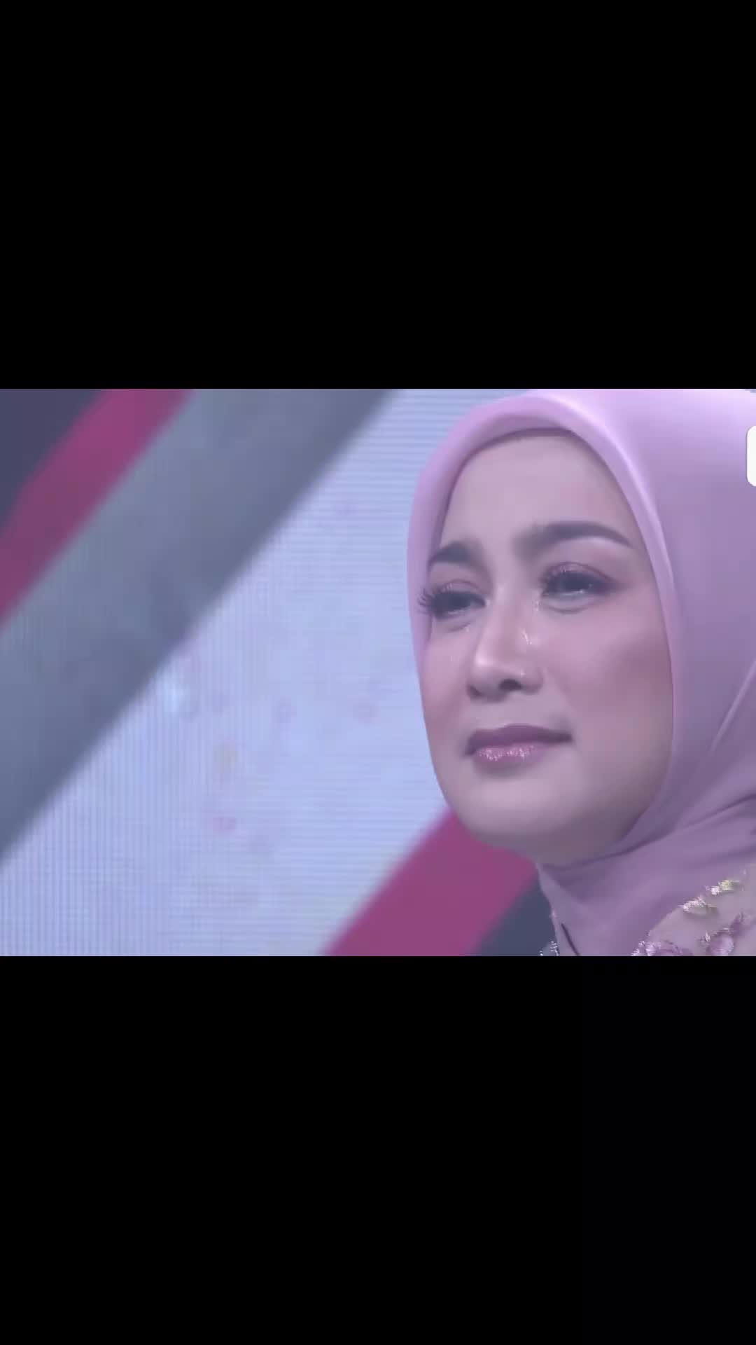 @R N