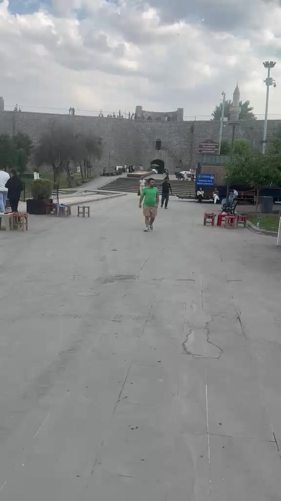 @Kimbumehmetcan