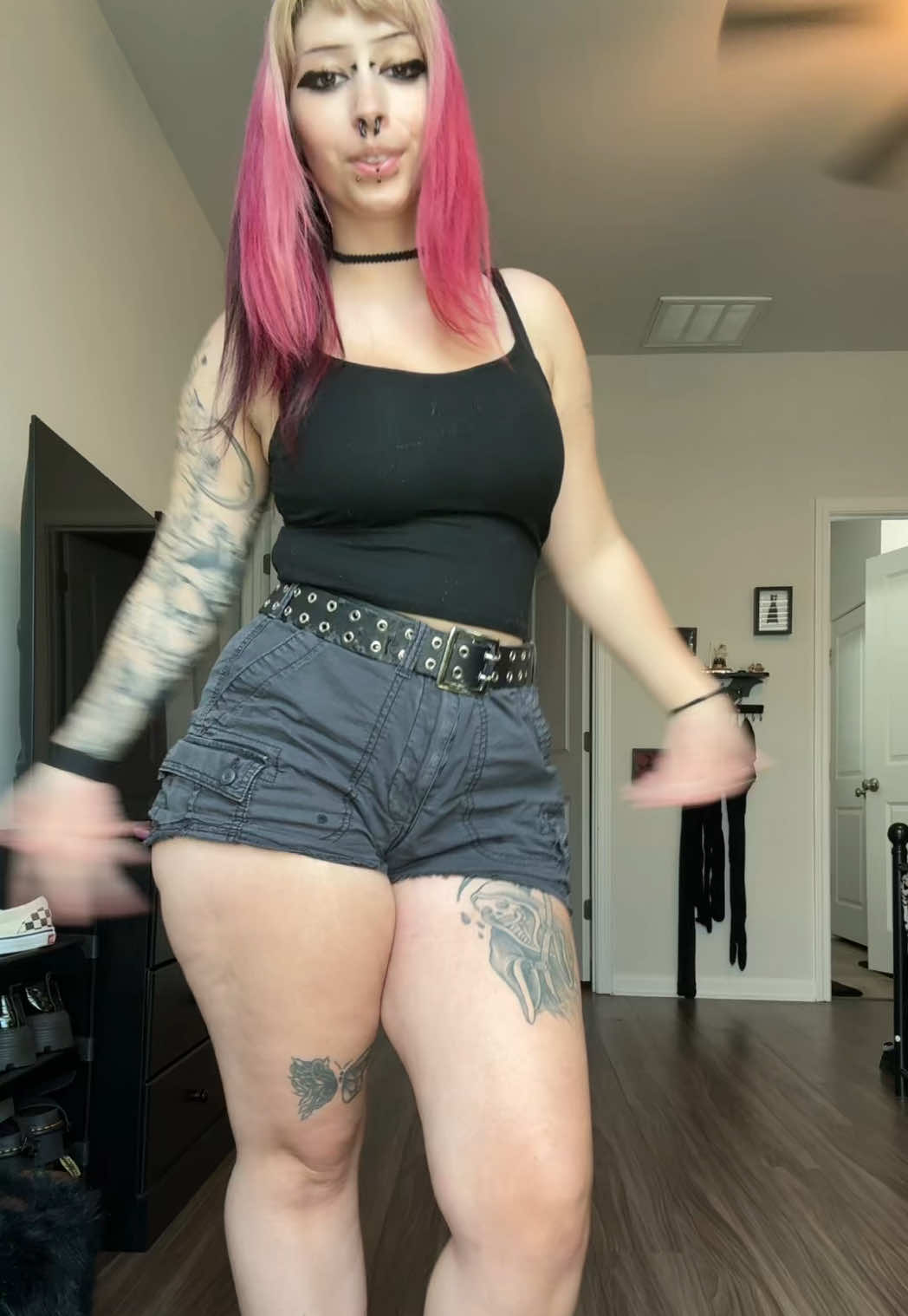 @JaneSpookyHot