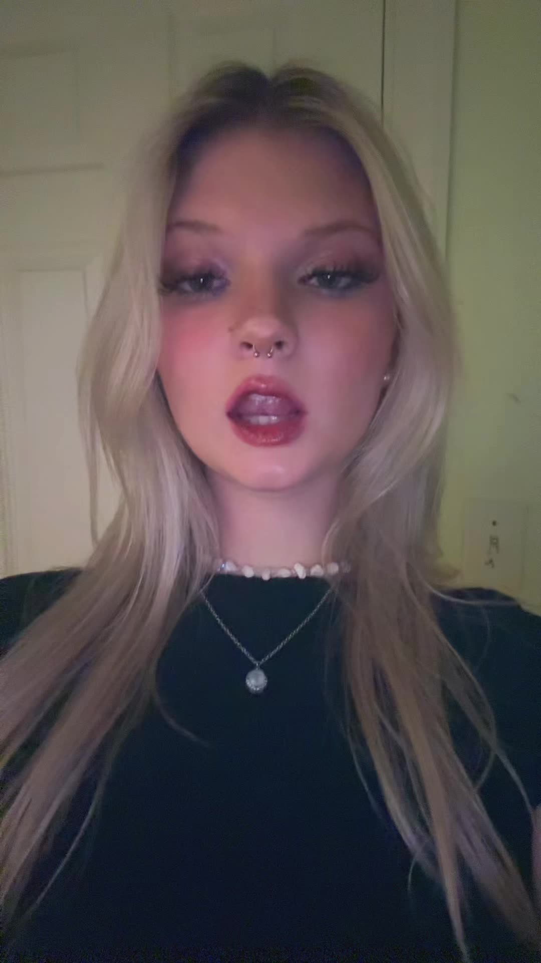 @chloe lambert