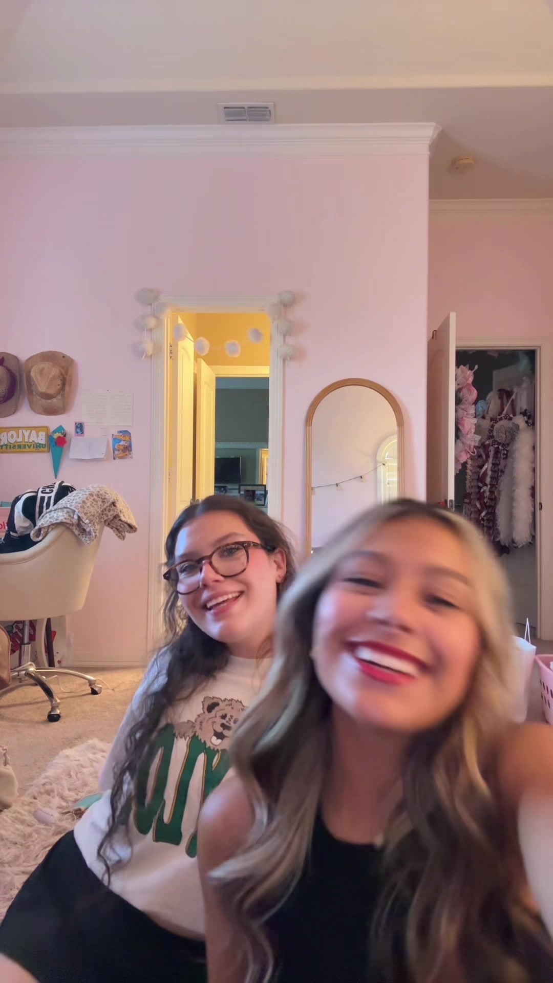 @M A D D Y