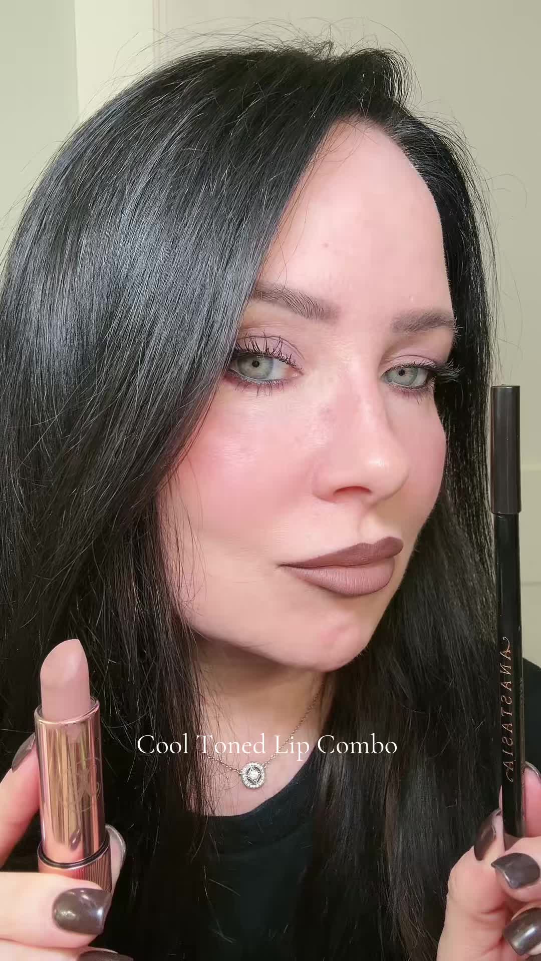 @Reiney Day 🖤 Makeup