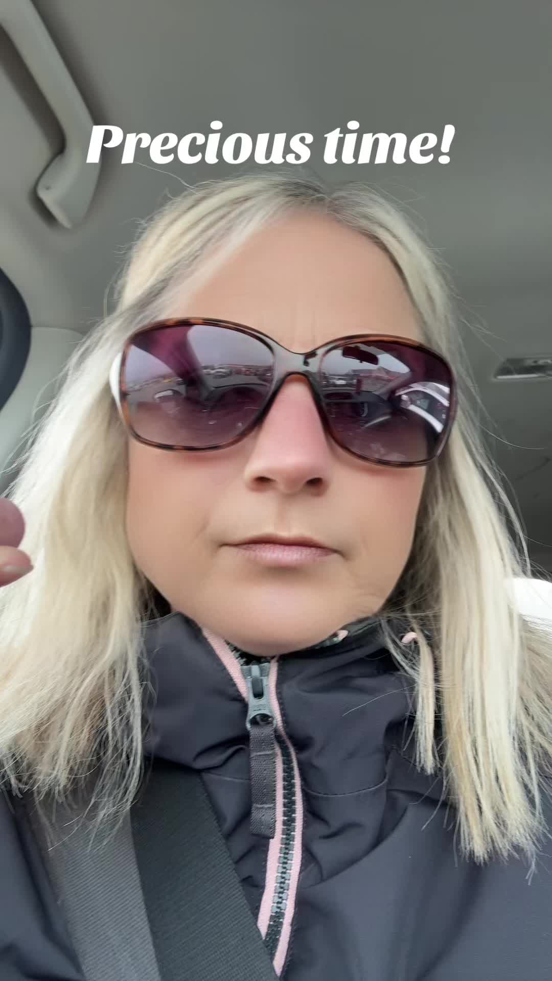 @🇨🇦 Lori Lee 🇨🇦