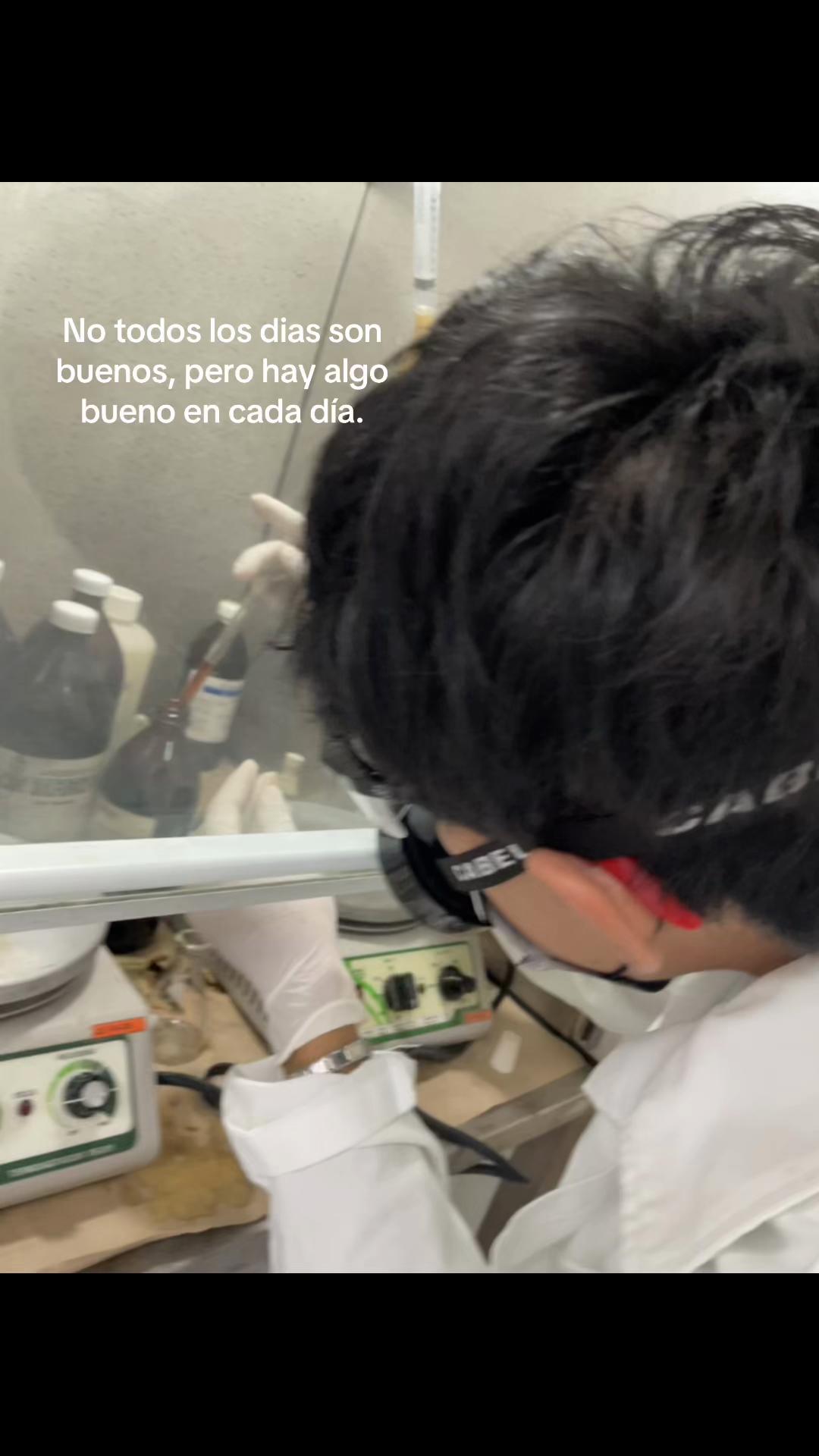 @Adrián__v_v