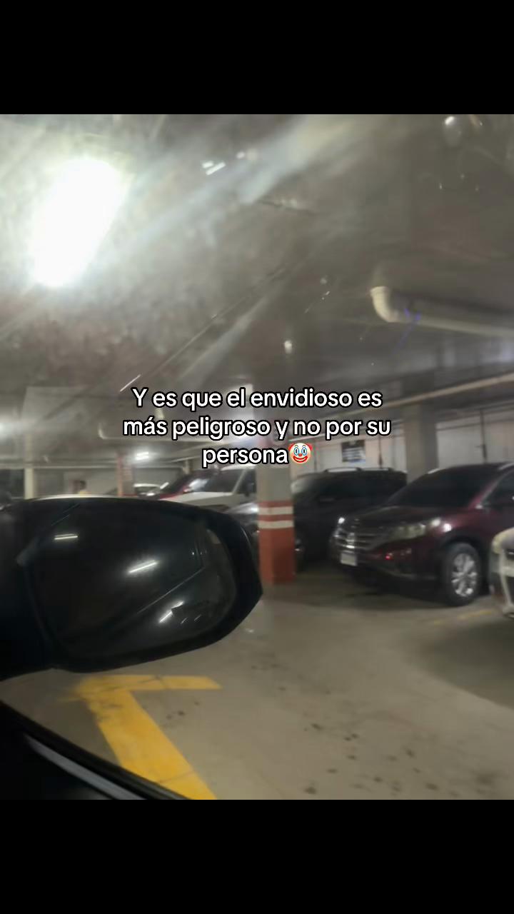 @𝙣𝙖𝙣𝙘𝙮-𝙧𝙞𝙫𝙚𝙧𝙖