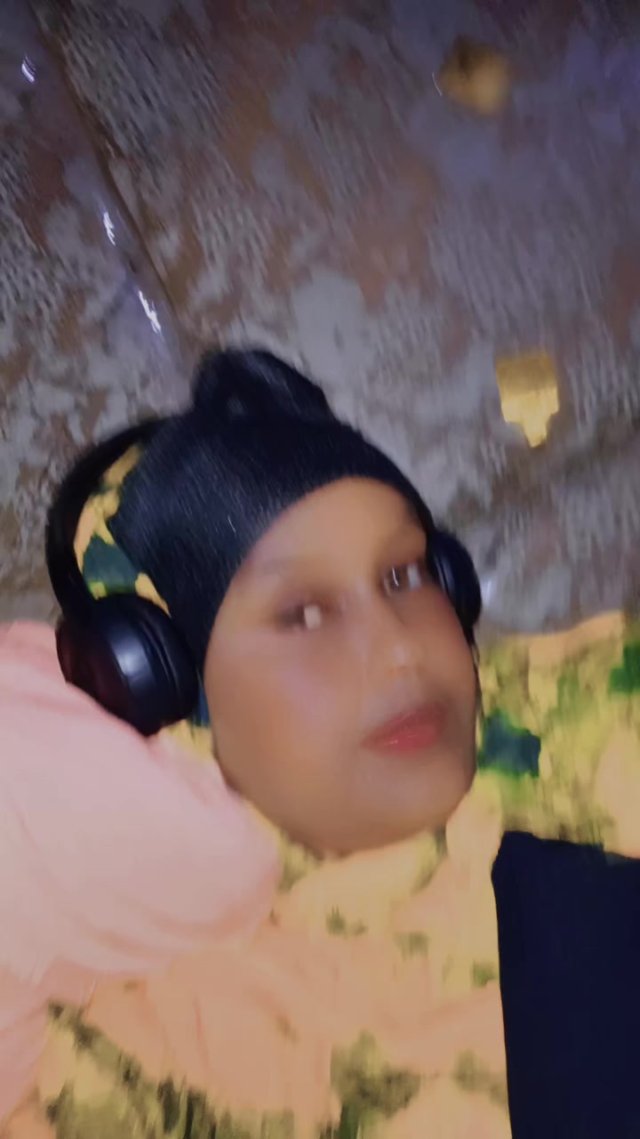 @idil khaliif