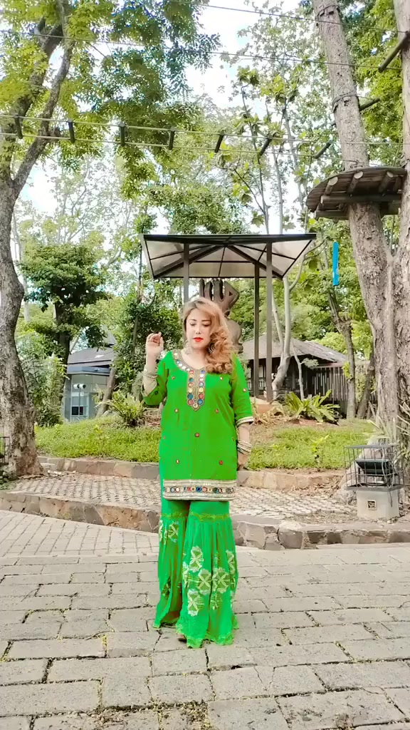 @Yulia ray