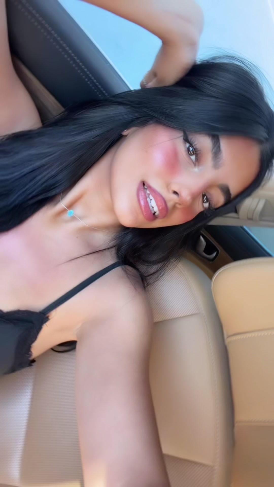@ELIYA🦋