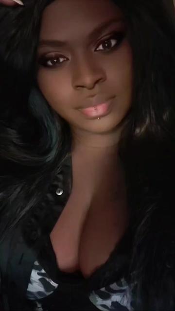 @💙🤍Chocolate Mommy🤍💙
