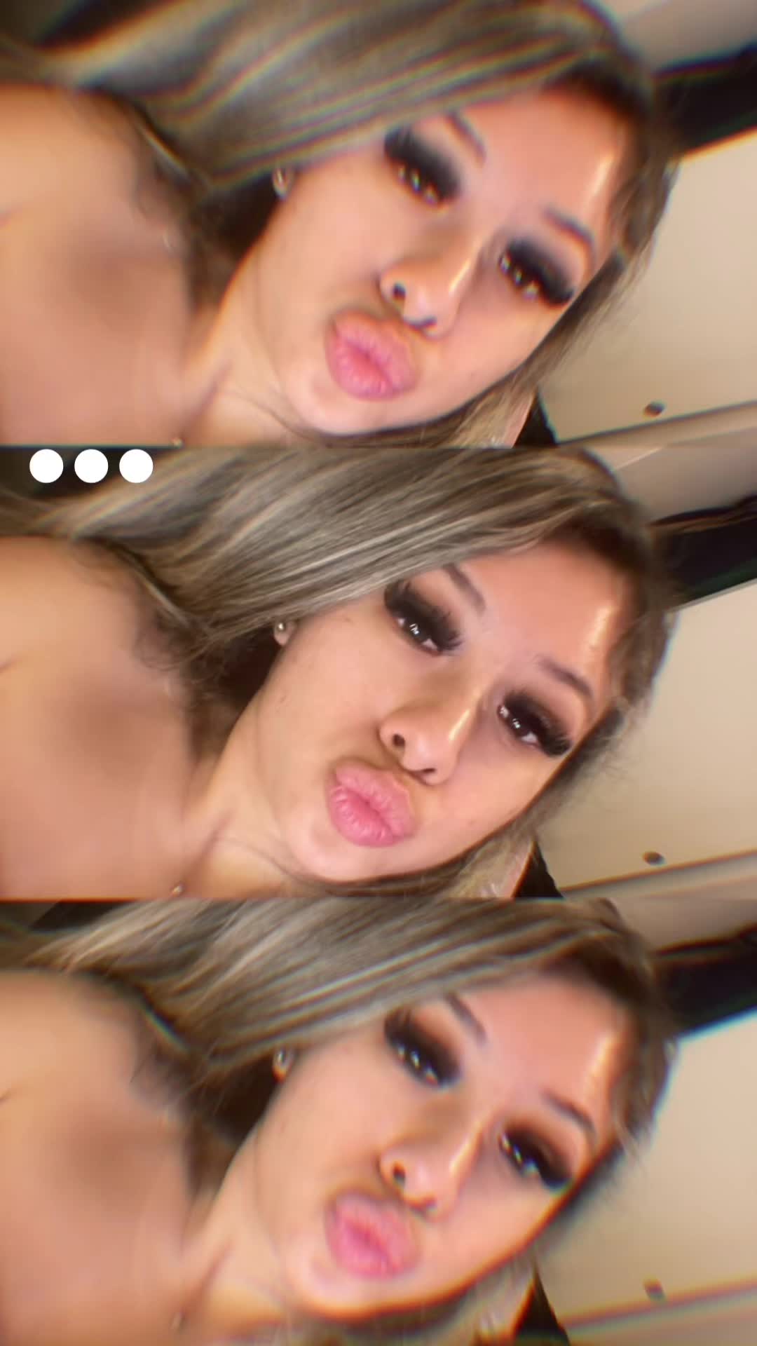@Vivica♛
