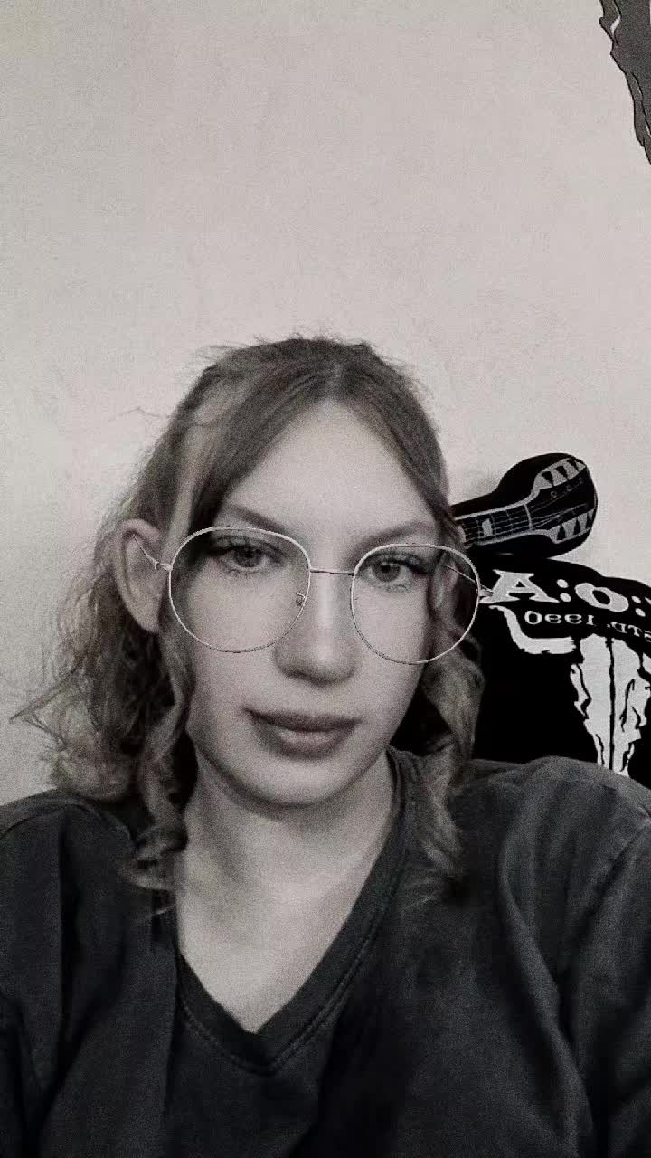 @❤Queen 🦖