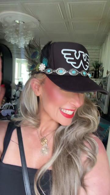 @MissCarly