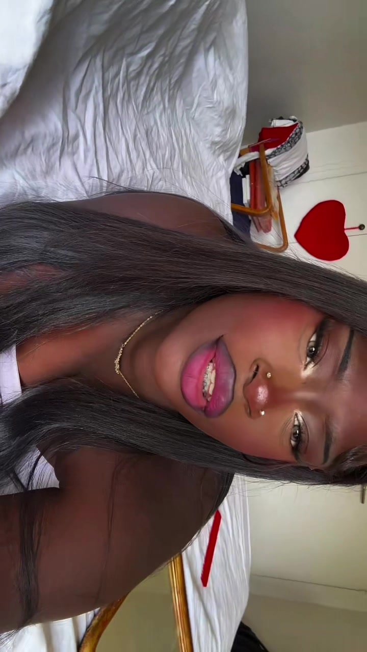 @𝑑𝑎𝑟𝑧 🇸🇳