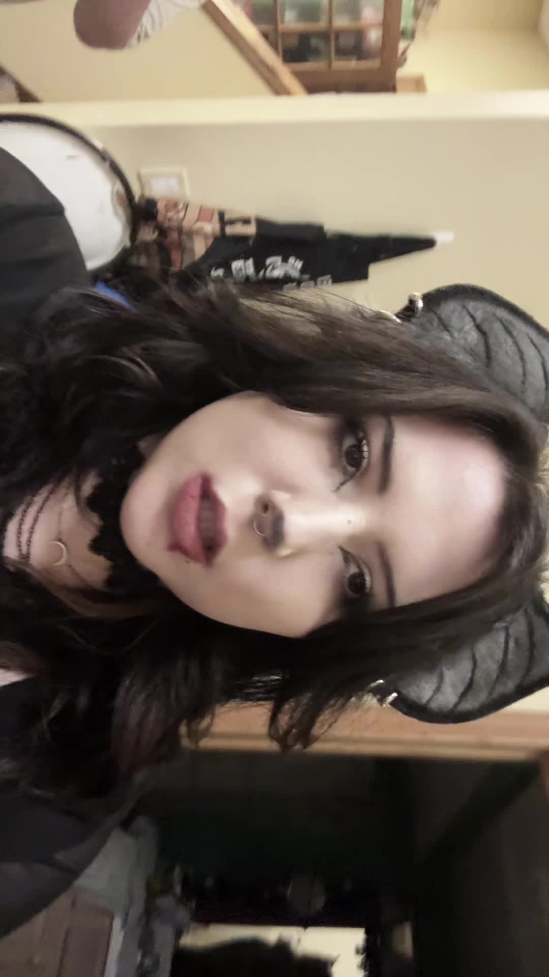 @Properquinn