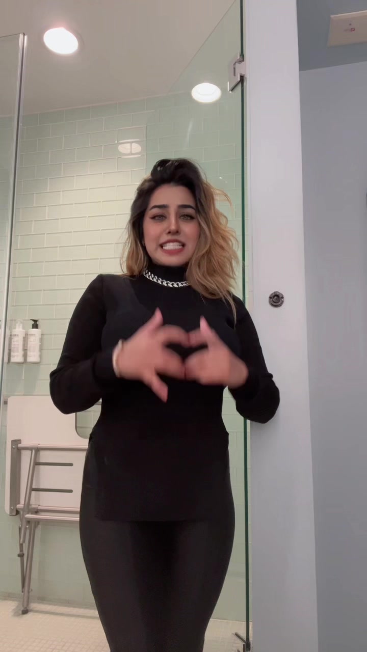 @Dee