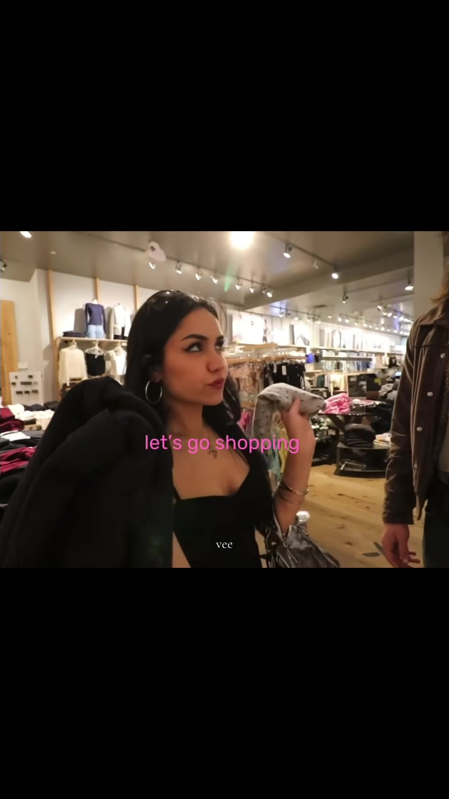 @Vee🎀