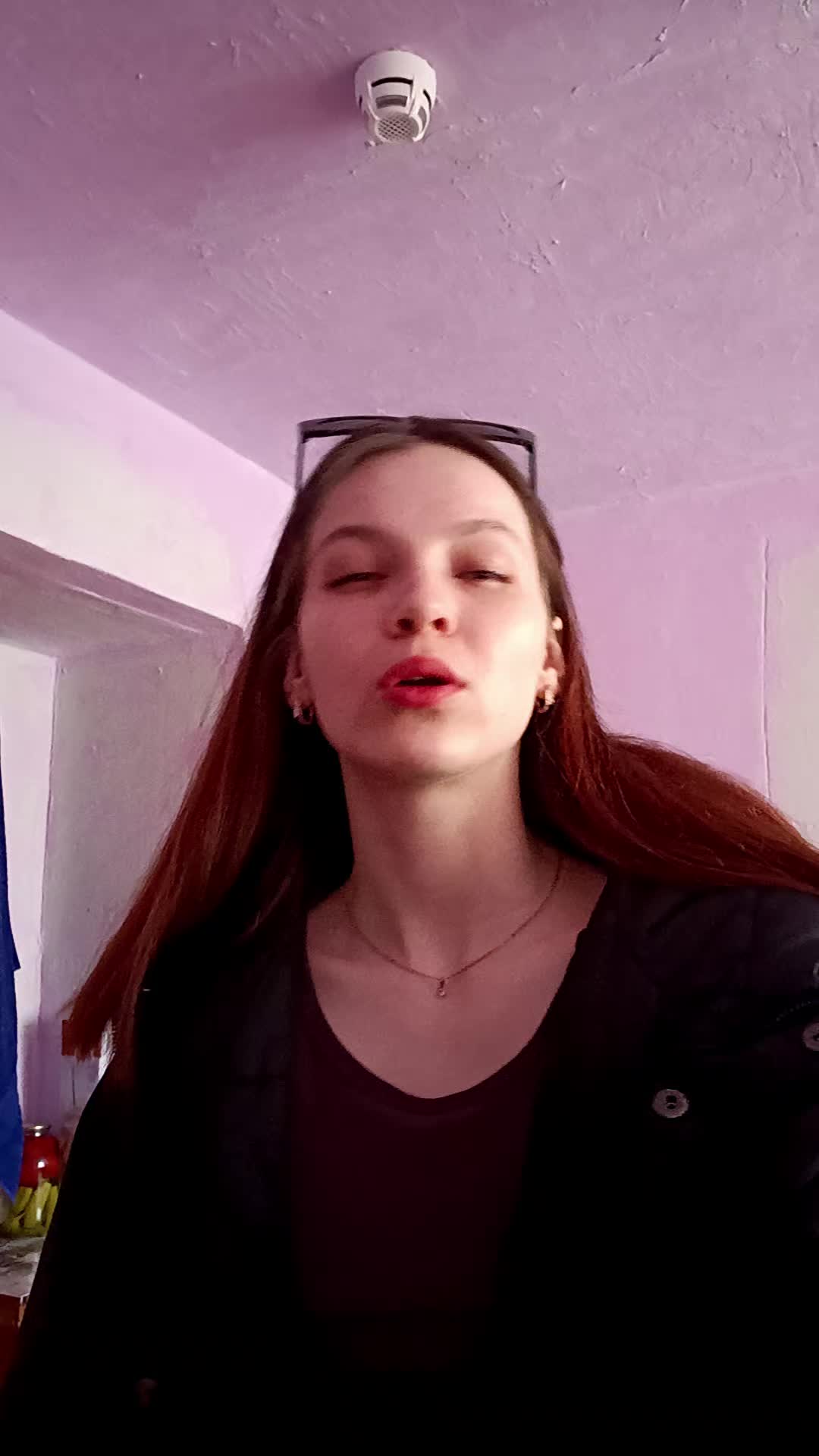 @Анютик