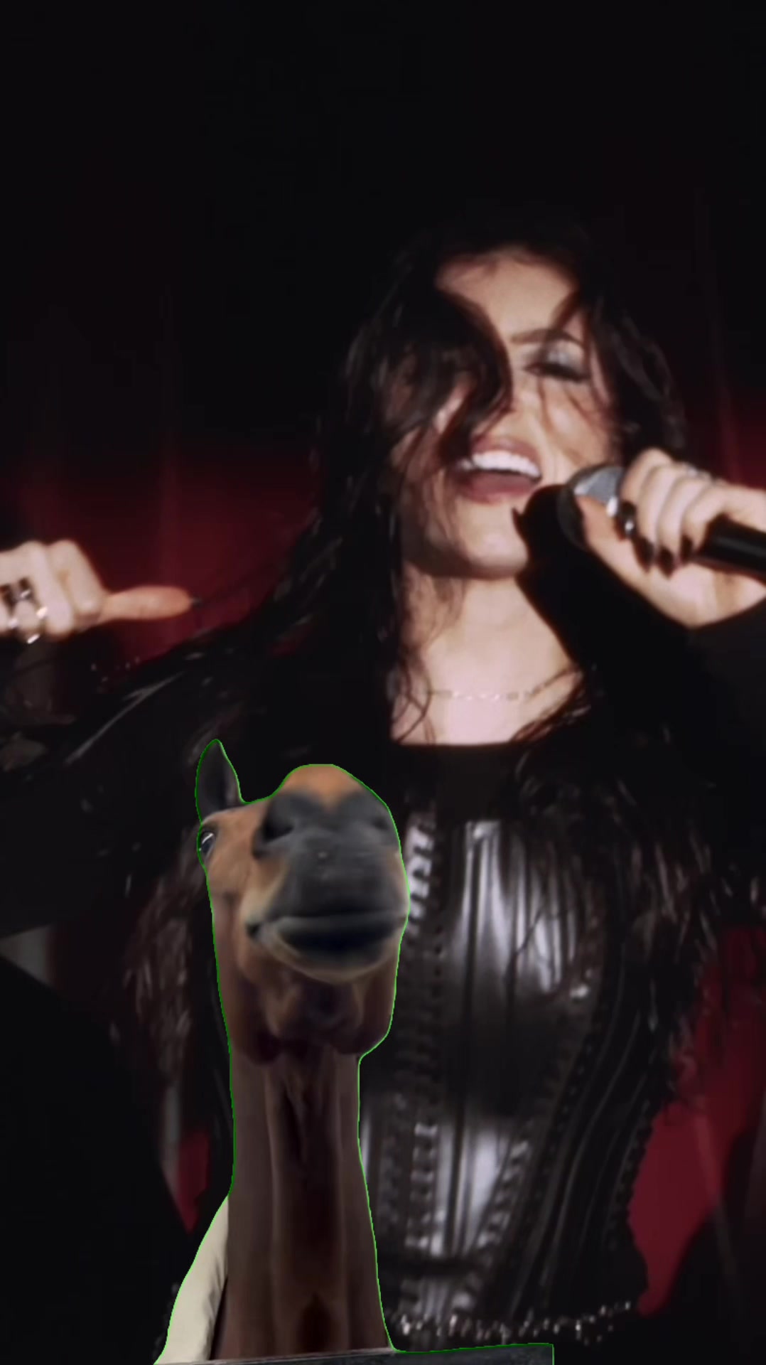 @chrissycostanza