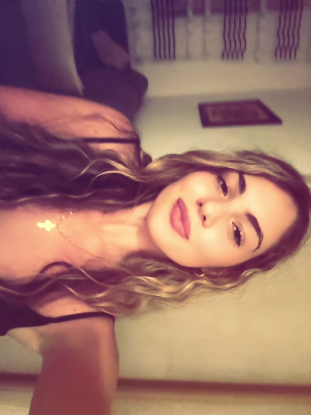 @Миња