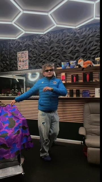 @#BarberoGufy🐧❄️el príncipe🤴