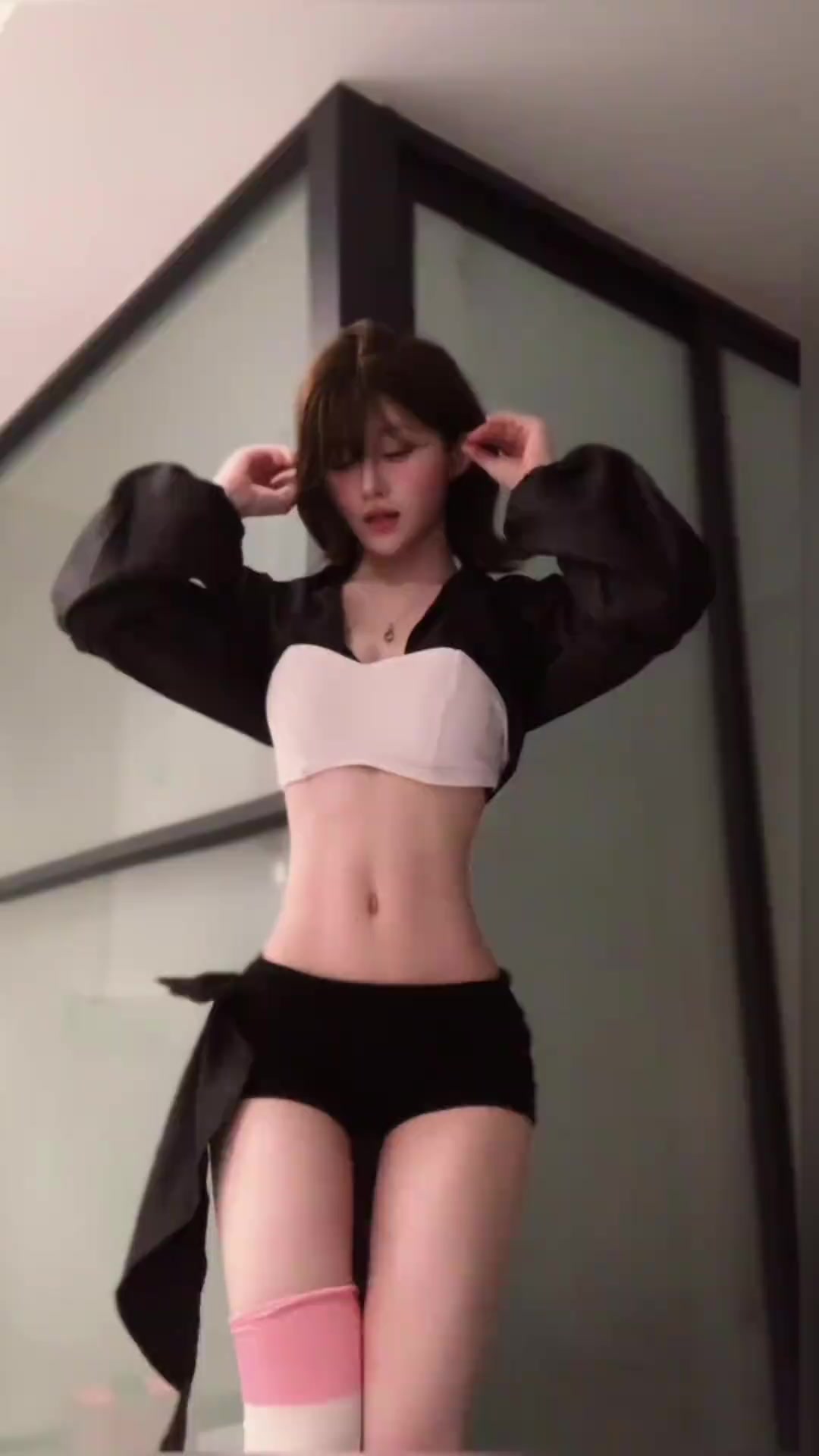 @人非聖賢看看美女治百病