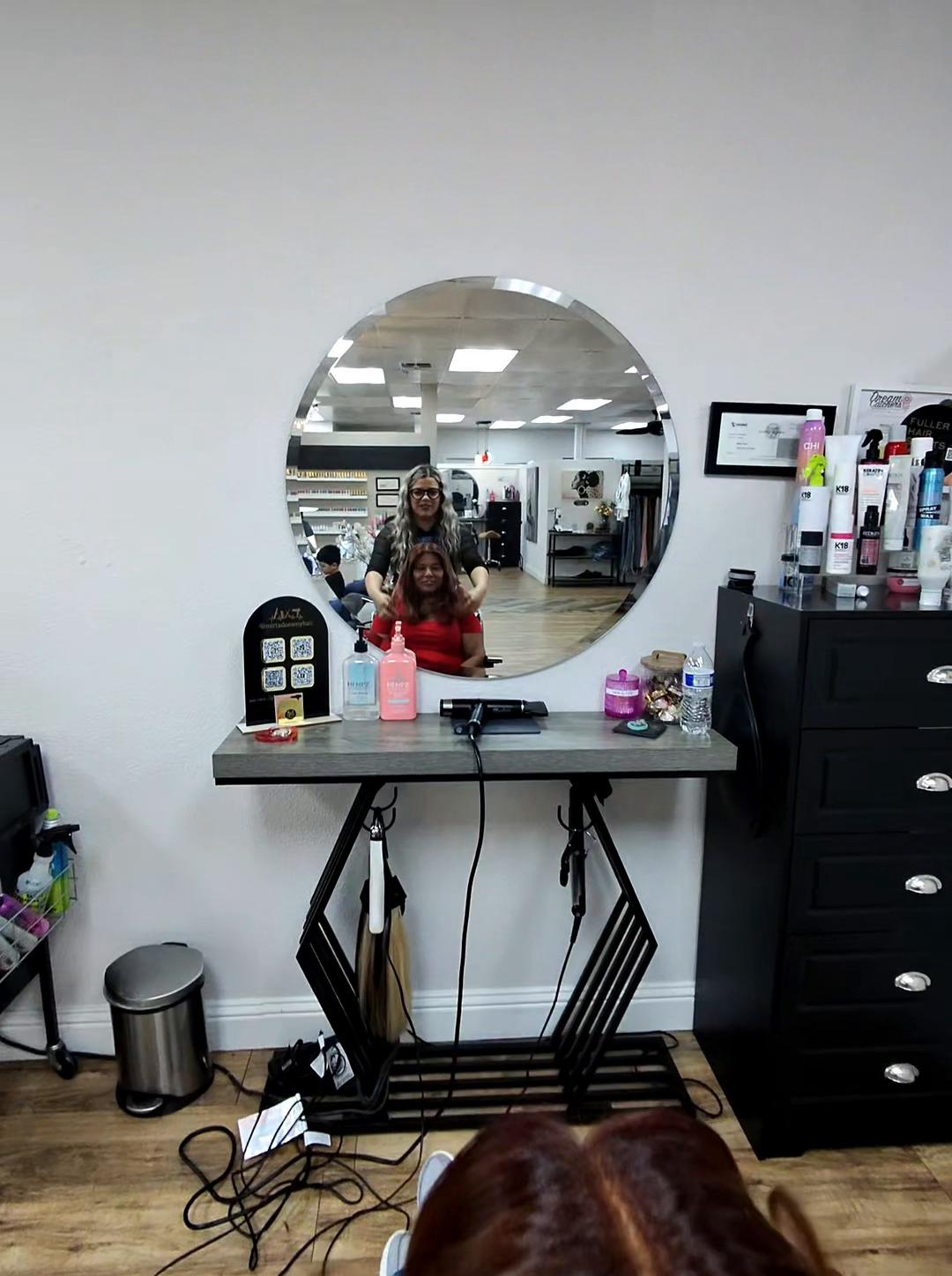 @Mirtadoesmyhair