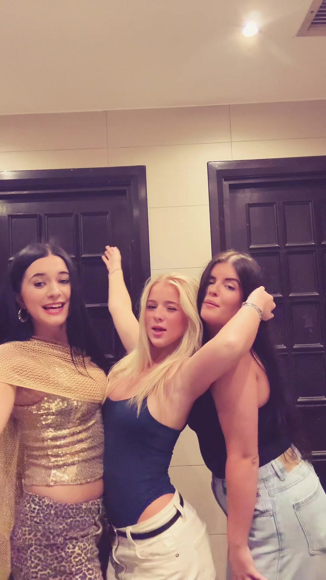 @anastasia🪩🐆✨
