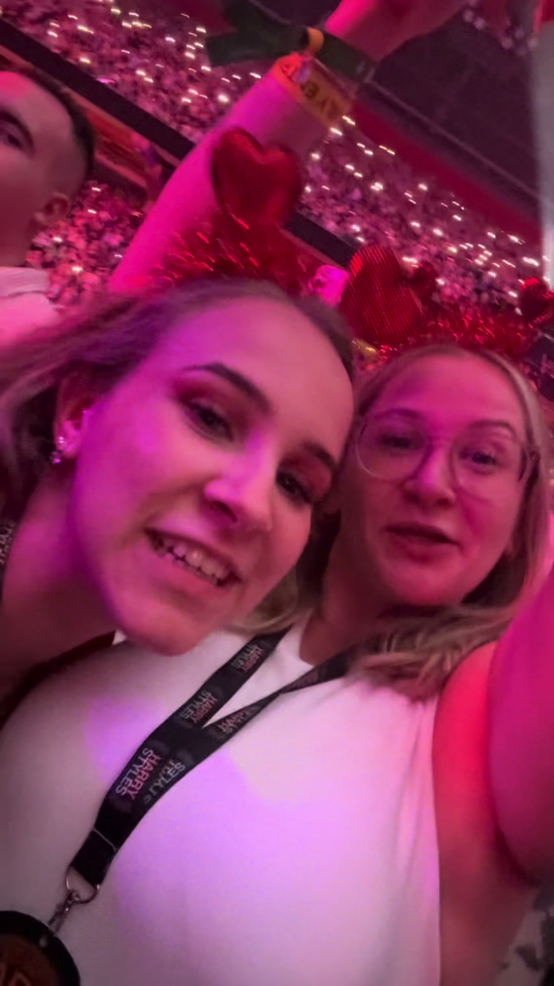 @shellyloup1701