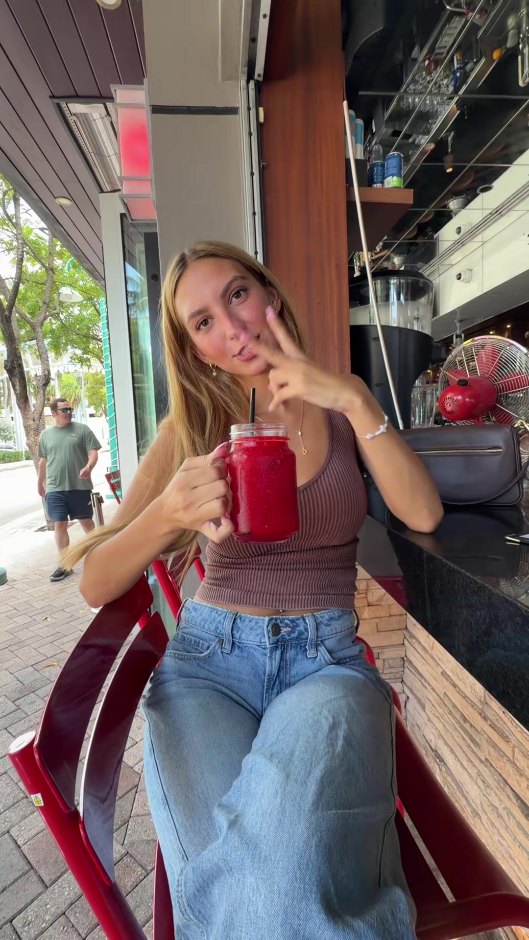 @livvmrad