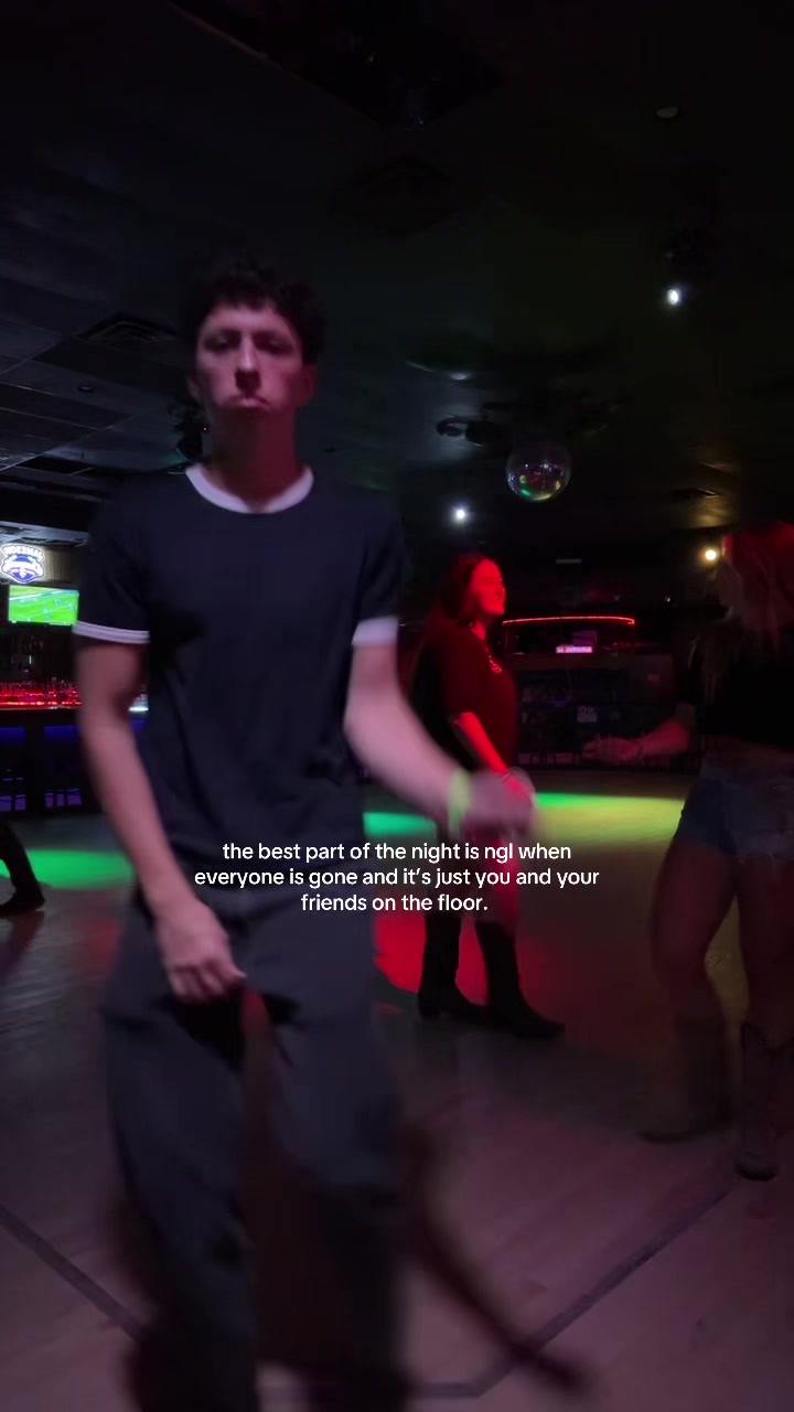 @the honkytonk hotties
