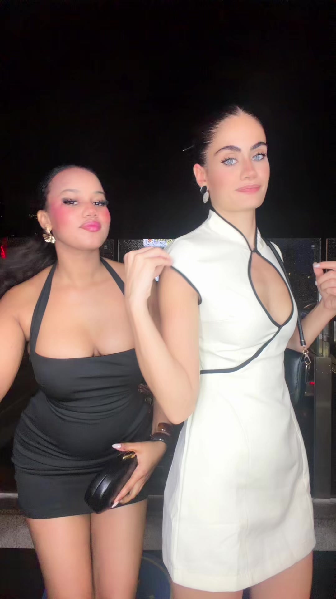 @Eva